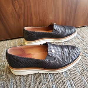 Flexi - Comfort Casual Platform Shoe/Wedge Loafer - Women Size 6 1/2USD